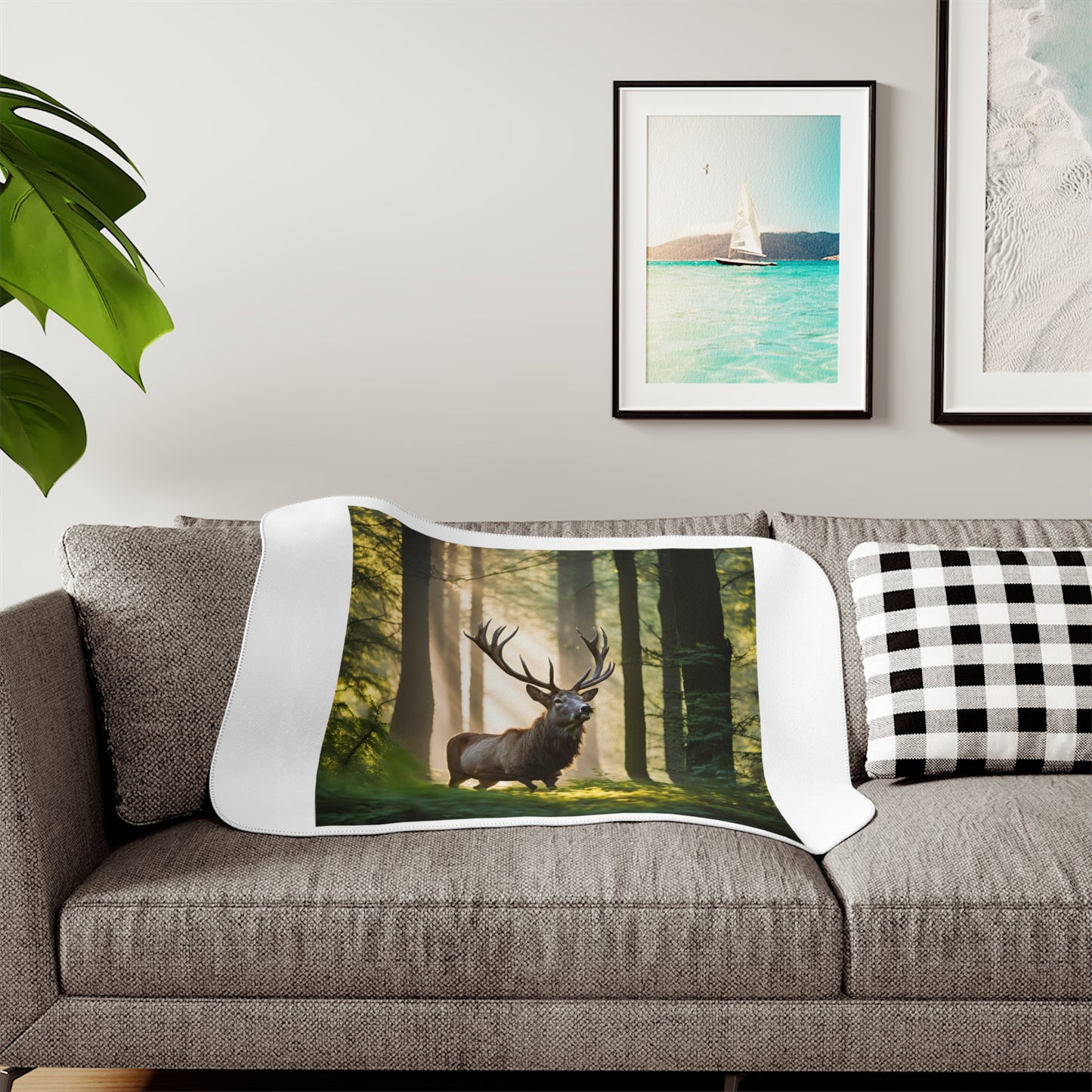 Cozy Sherpa Blanket with Majestic Deer Design - Ideal for Home Decor and Gift